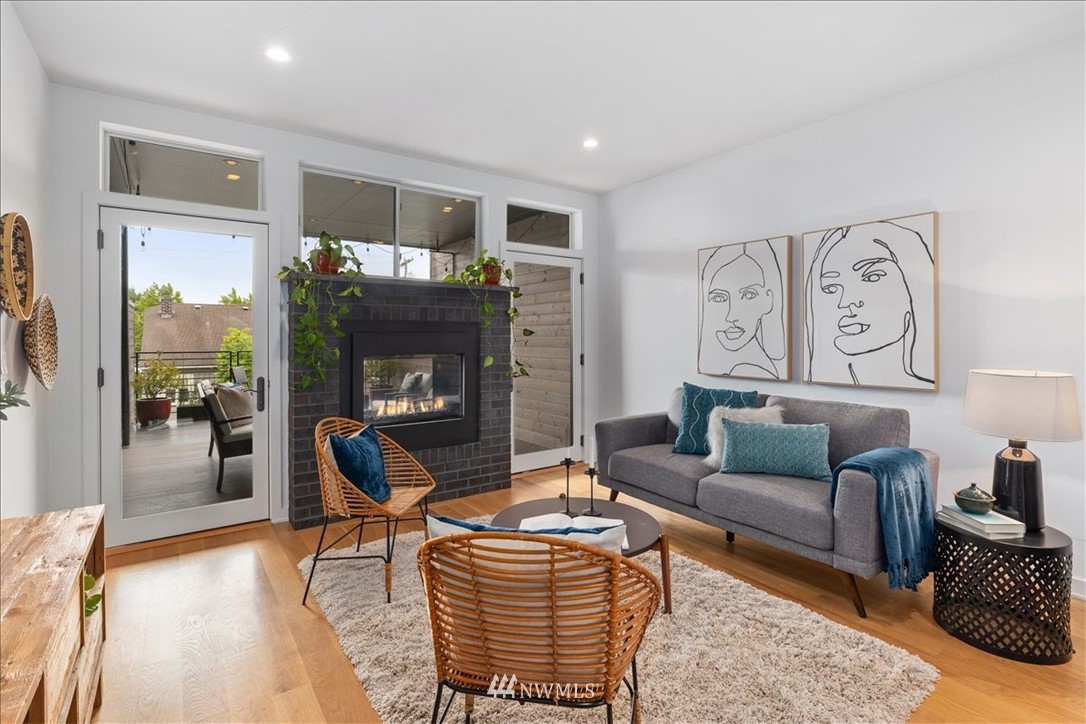 717 North 47th Street Seattle, WA 98103 - Photo 3 of 36