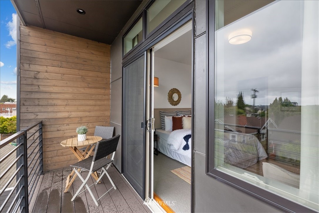 717 North 47th Street Seattle, WA 98103 - Photo 26 of 36