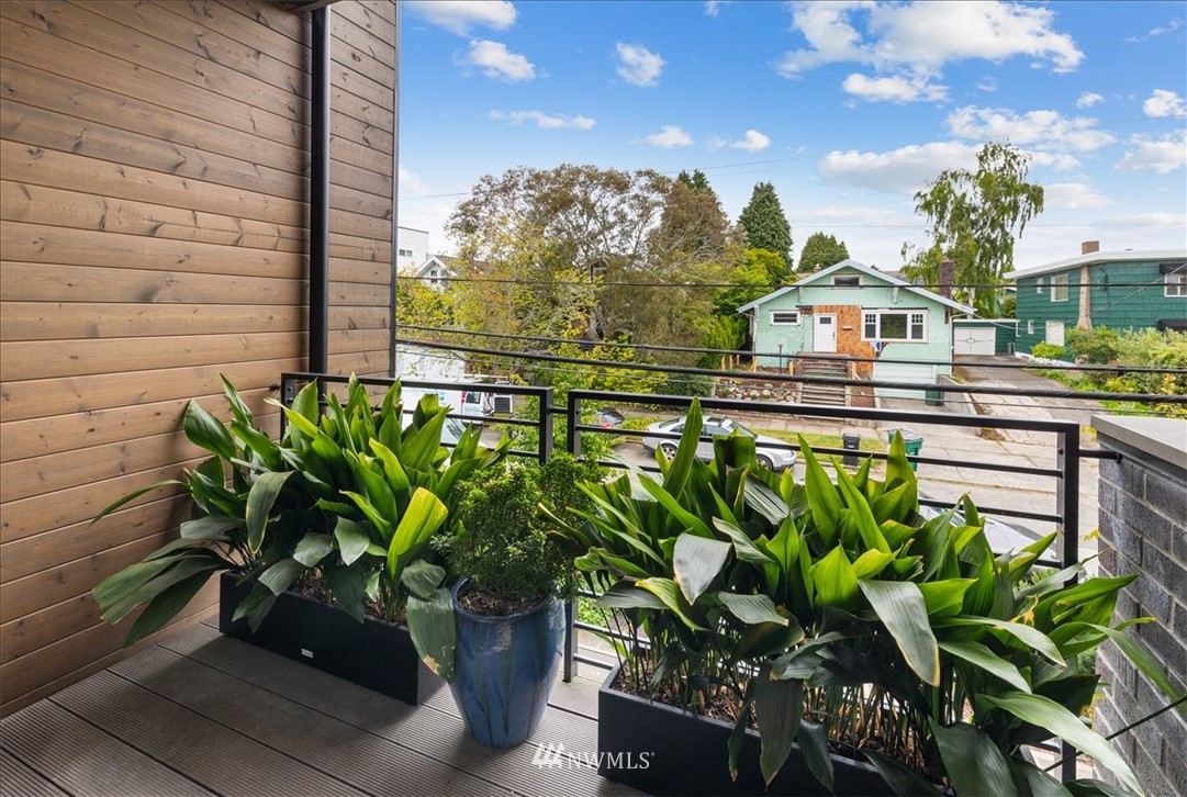 717 North 47th Street Seattle, WA 98103 - Photo 31 of 36