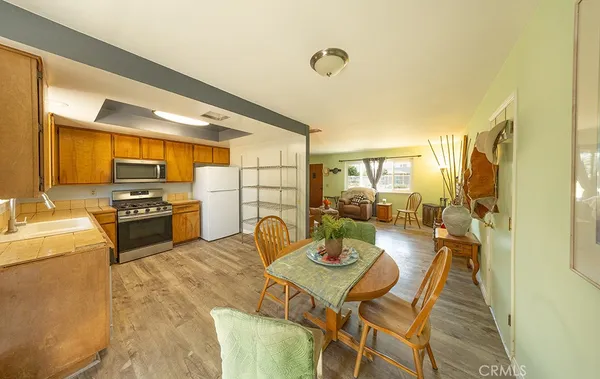 $379,900 | 10304 E Avenue, Littlerock, CA 93543