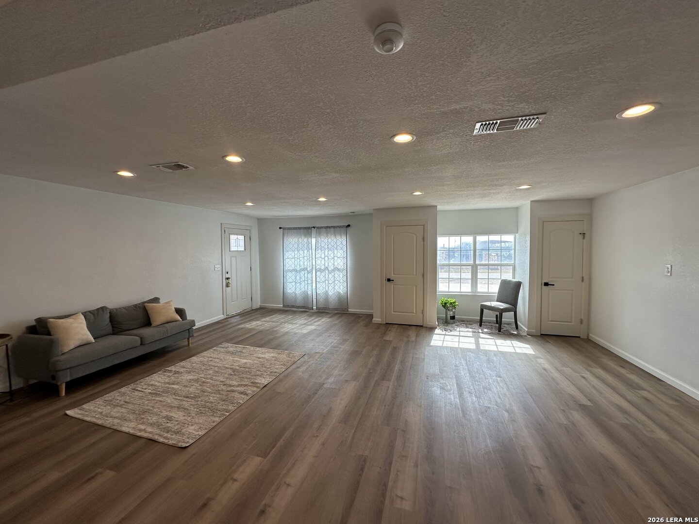 715 Walnut Street Jourdanton, TX 78026 - Photo 6 of 20