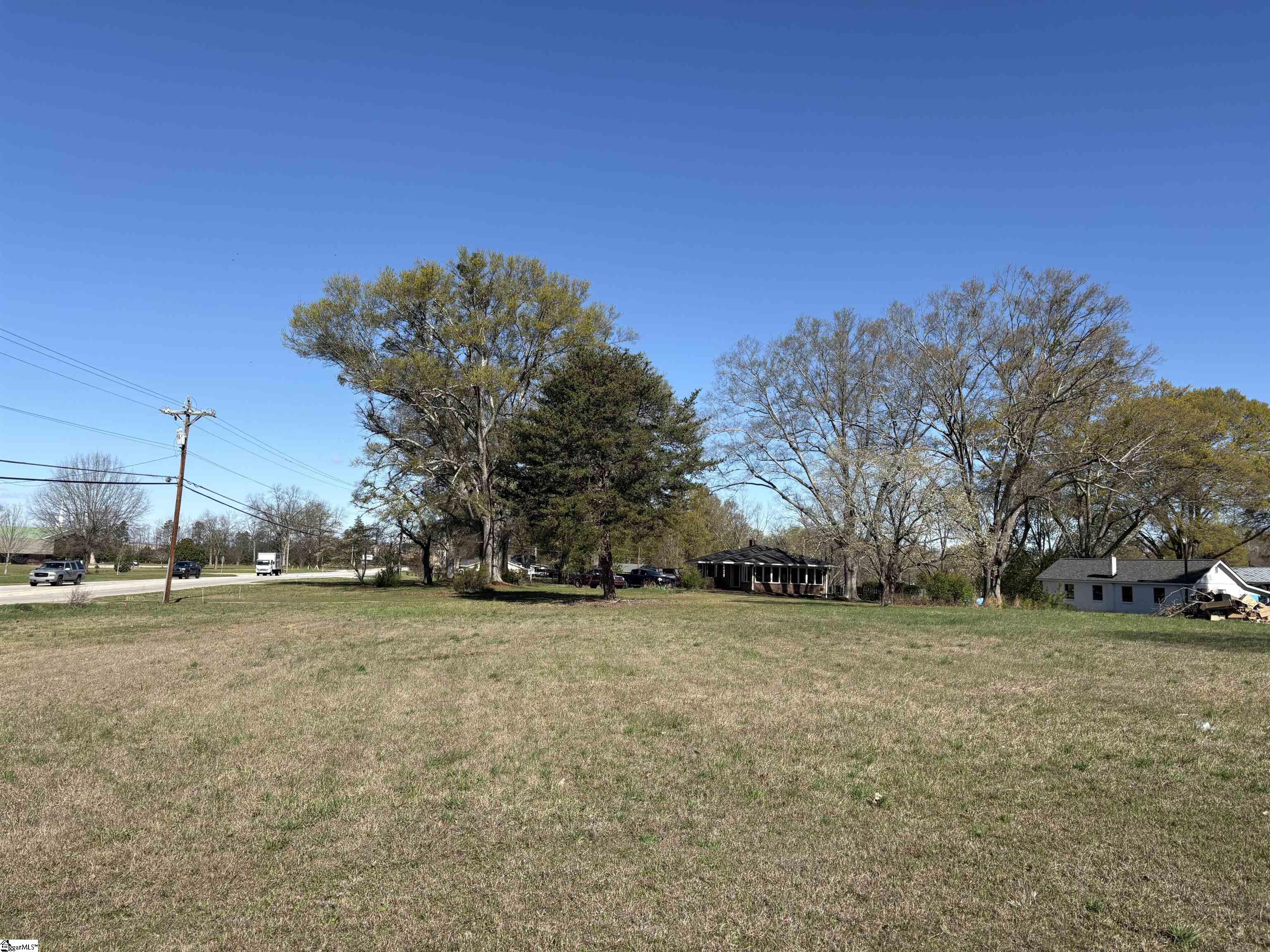 1505 Fork Shoals Road Greenville, SC 29605 - Photo 6 of 11