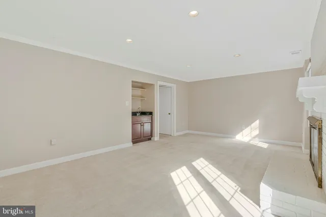 $1,000,000 | 6604 McLean Court, McLean, VA 22101