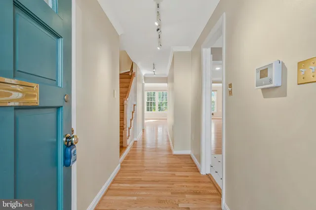 $1,000,000 | 6604 McLean Court, McLean, VA 22101