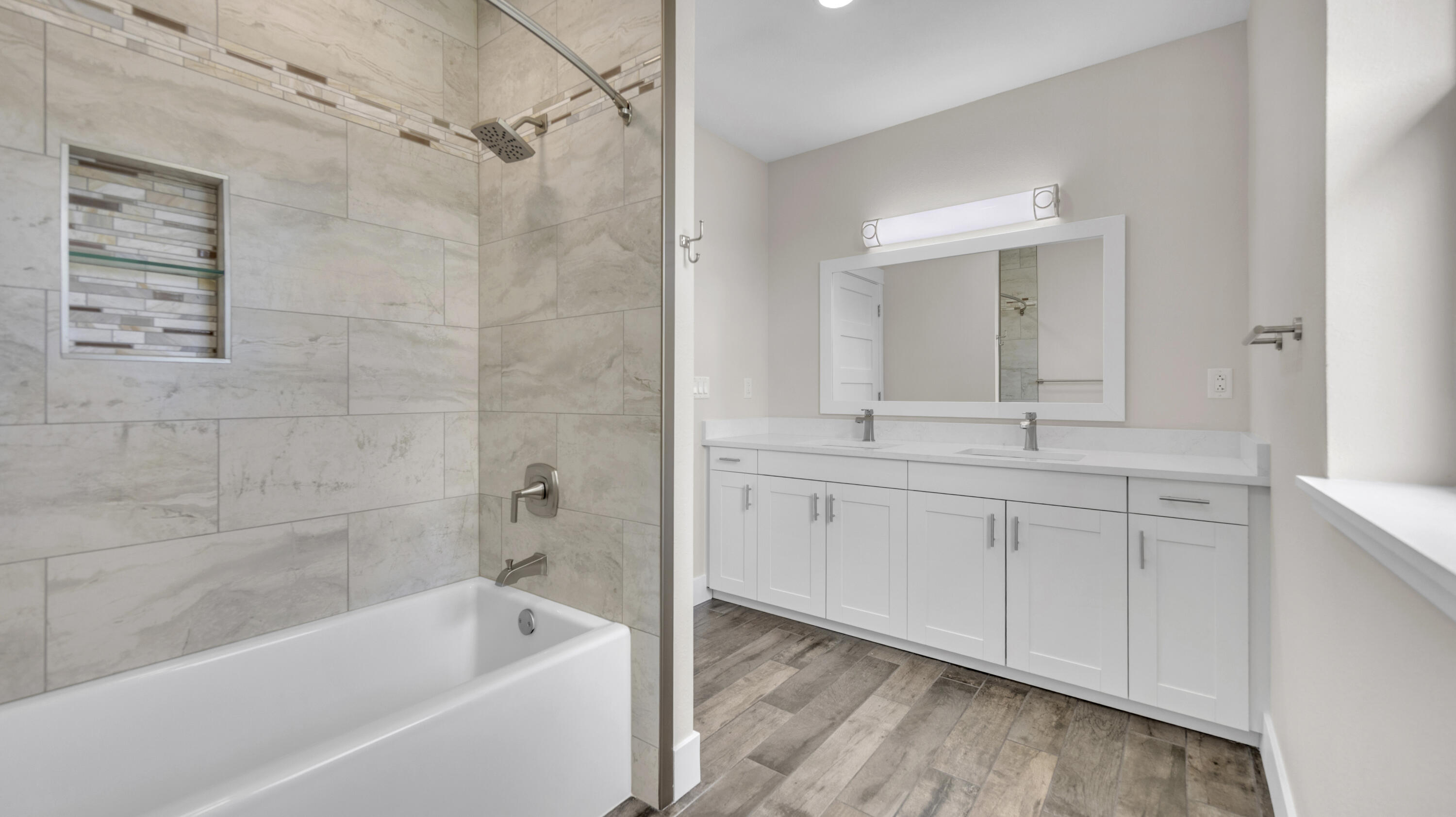 11607 Schad Road Schleswig, WI 53042 - Photo 19 of 36 Bathroom Upper 1-1