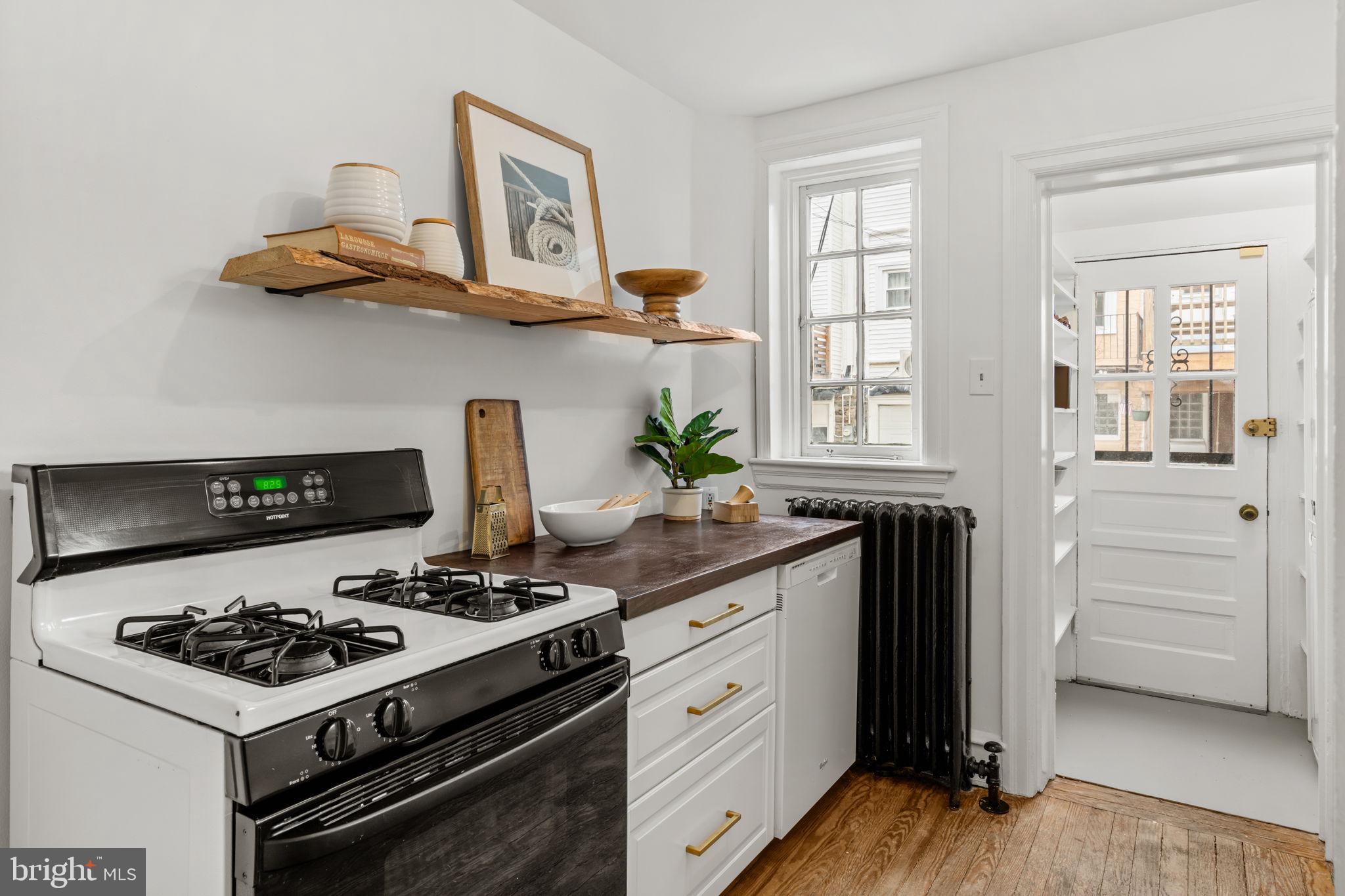 413 West Durham Street Philadelphia, PA 19119 - Photo 4 of 70