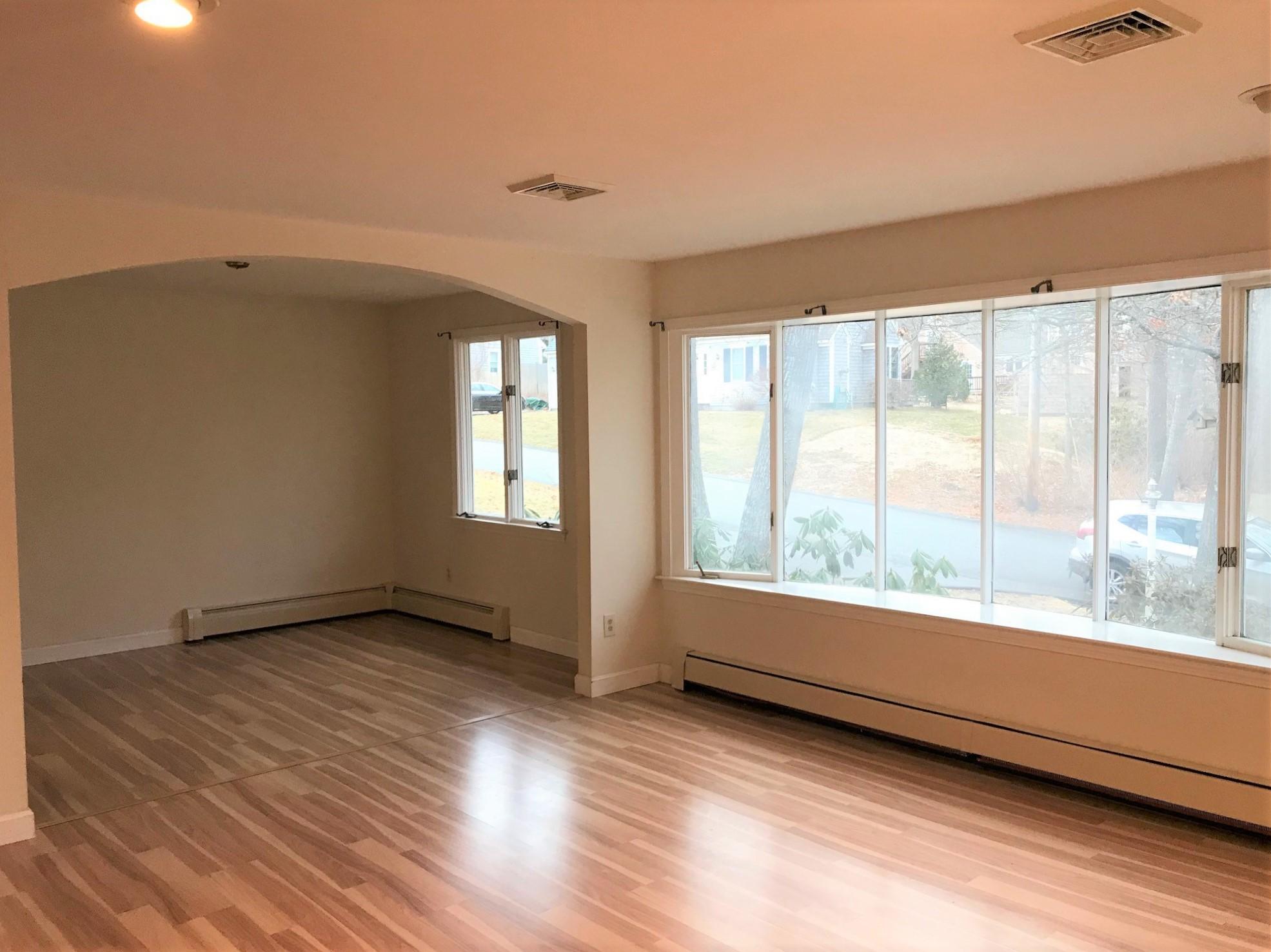 35 Carla Road Hyannis, MA 02601 - Photo 3 of 31 LrmtoDrm