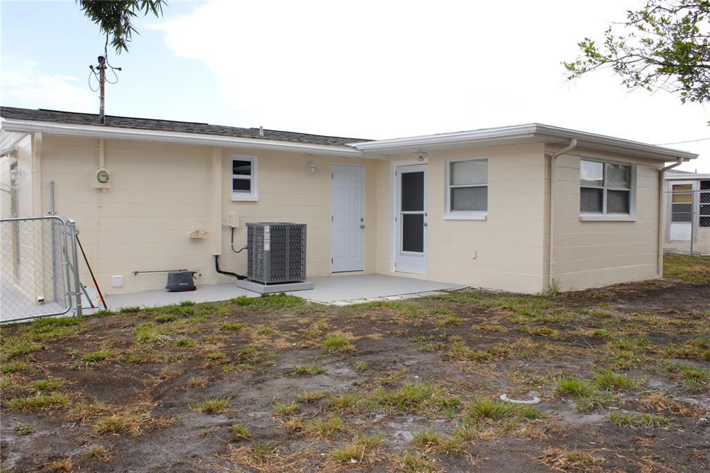 5102 Manor Drive New Port Richey, FL 34652 - Photo 24 of 32