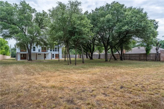 $999,000 | 6701 Fish Pond Road, Waco, TX 76710