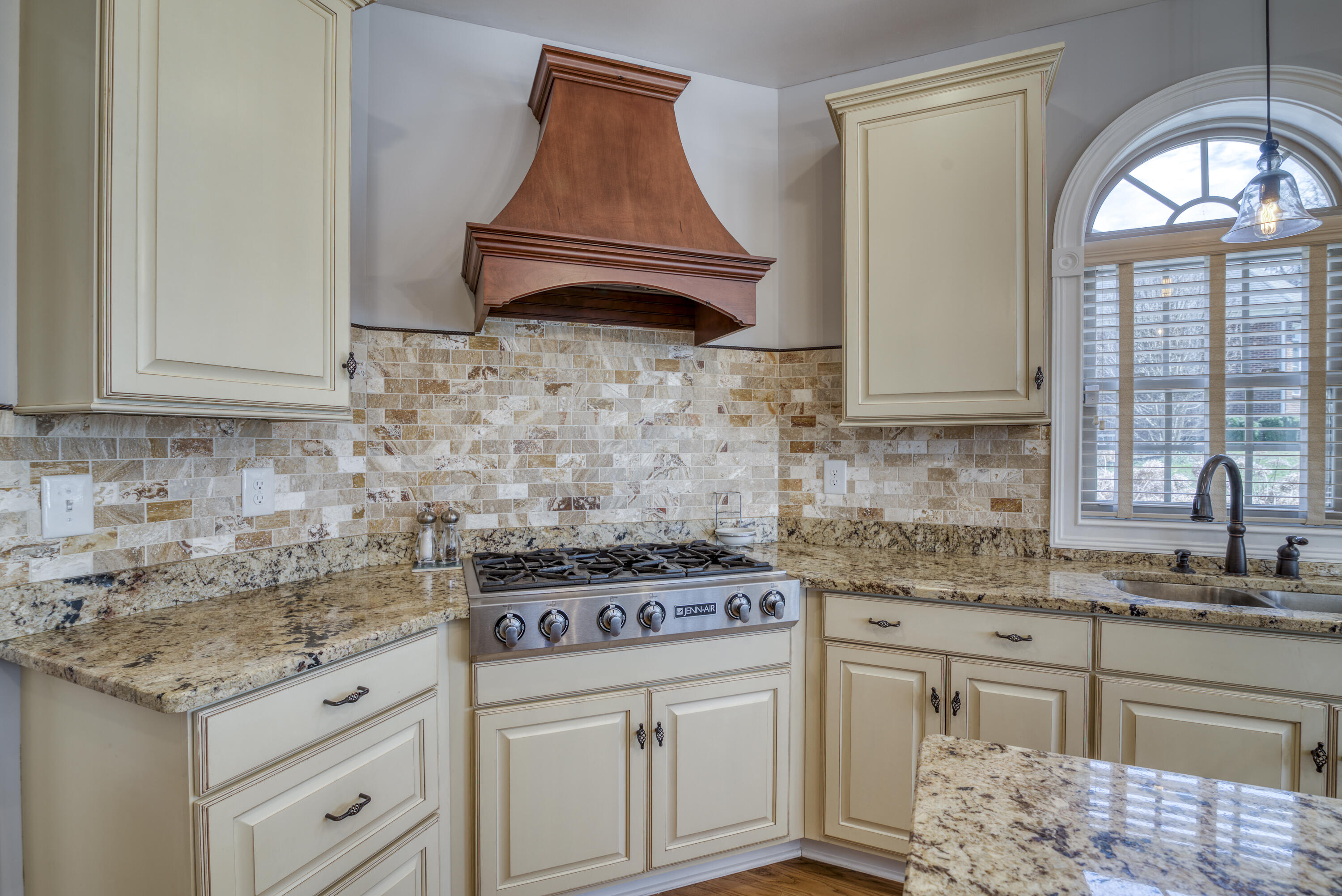 23128 Kestrel Drive Bristol, VA 24202 - Photo 21 of 41 23128-Kestrel-Dr-Bristol-VA Matt-Smith-R