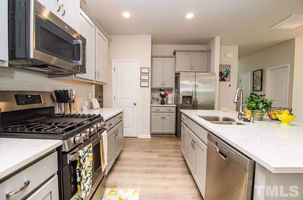 244 Hopper Circle Clayton, NC 27520 - Photo 9 of 18