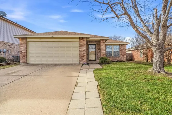$269,000 | 521 Oriel Circle, Fort Worth, TX 76036