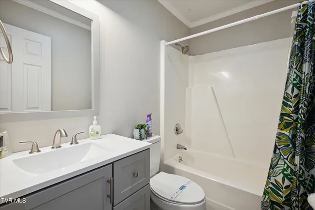 $2,100 | 3201 Buckingham Drive, Unit 50, Johnson City, TN 37604