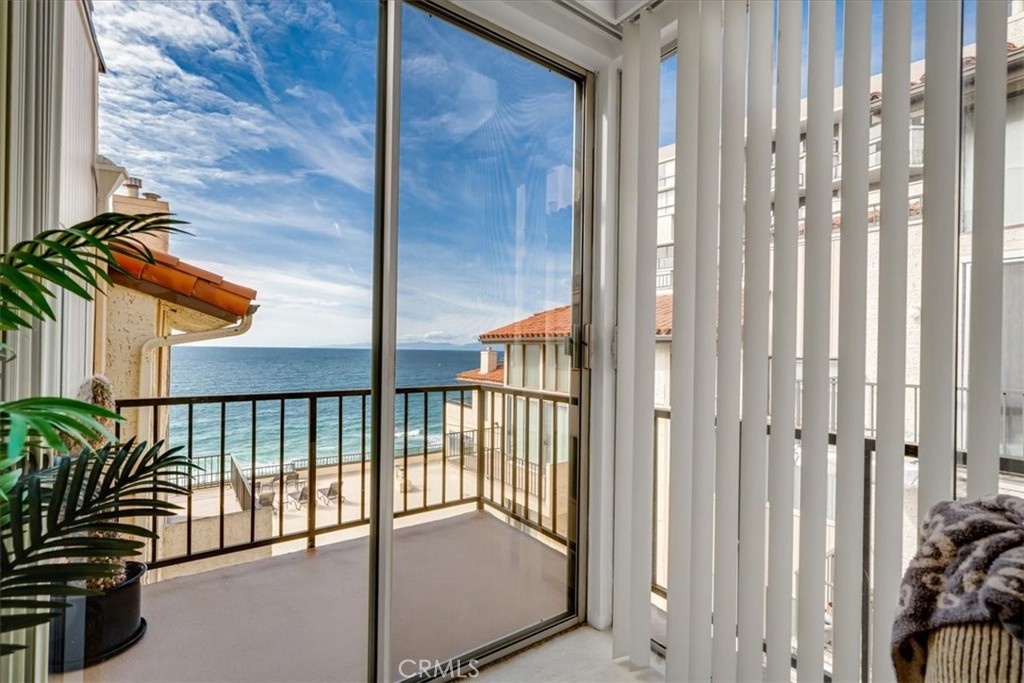 555 Esplanade, Unit 518 Redondo Beach, CA 90277 - Photo 21 of 73