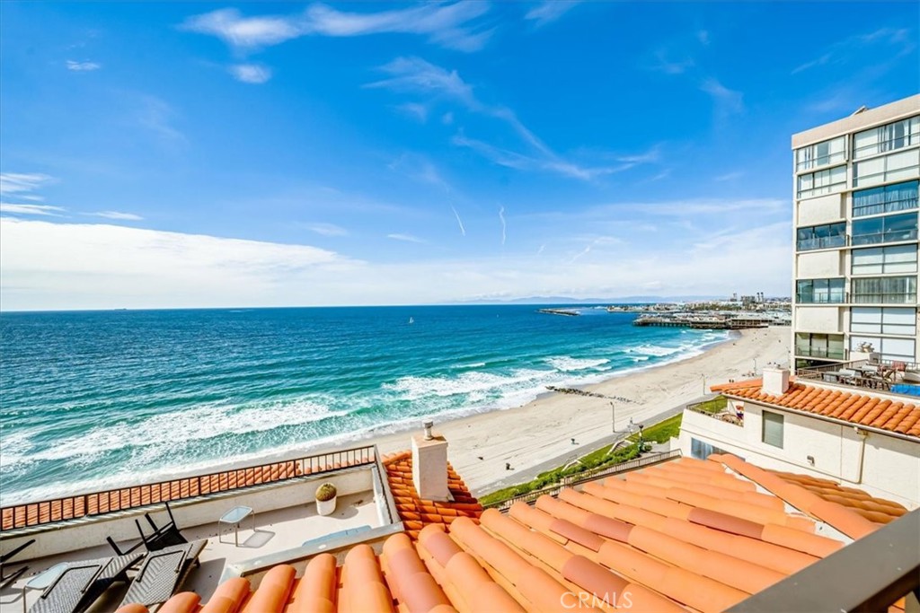 555 Esplanade, Unit 518 Redondo Beach, CA 90277 - Photo 5 of 73 a view of an ocean from a balcony