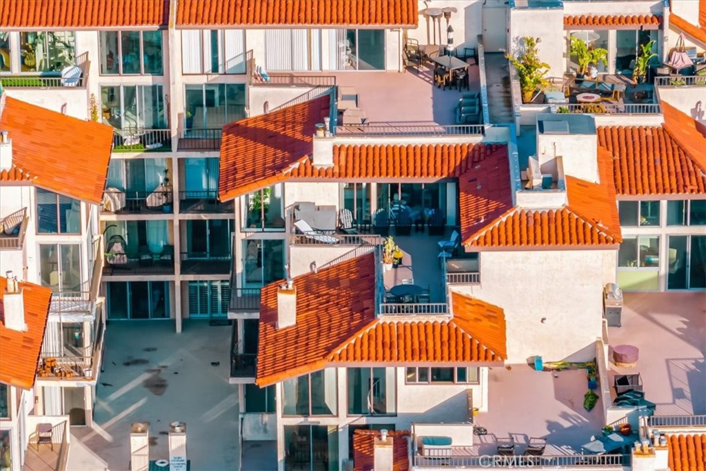 555 Esplanade, Unit 518 Redondo Beach, CA 90277 - Photo 53 of 73