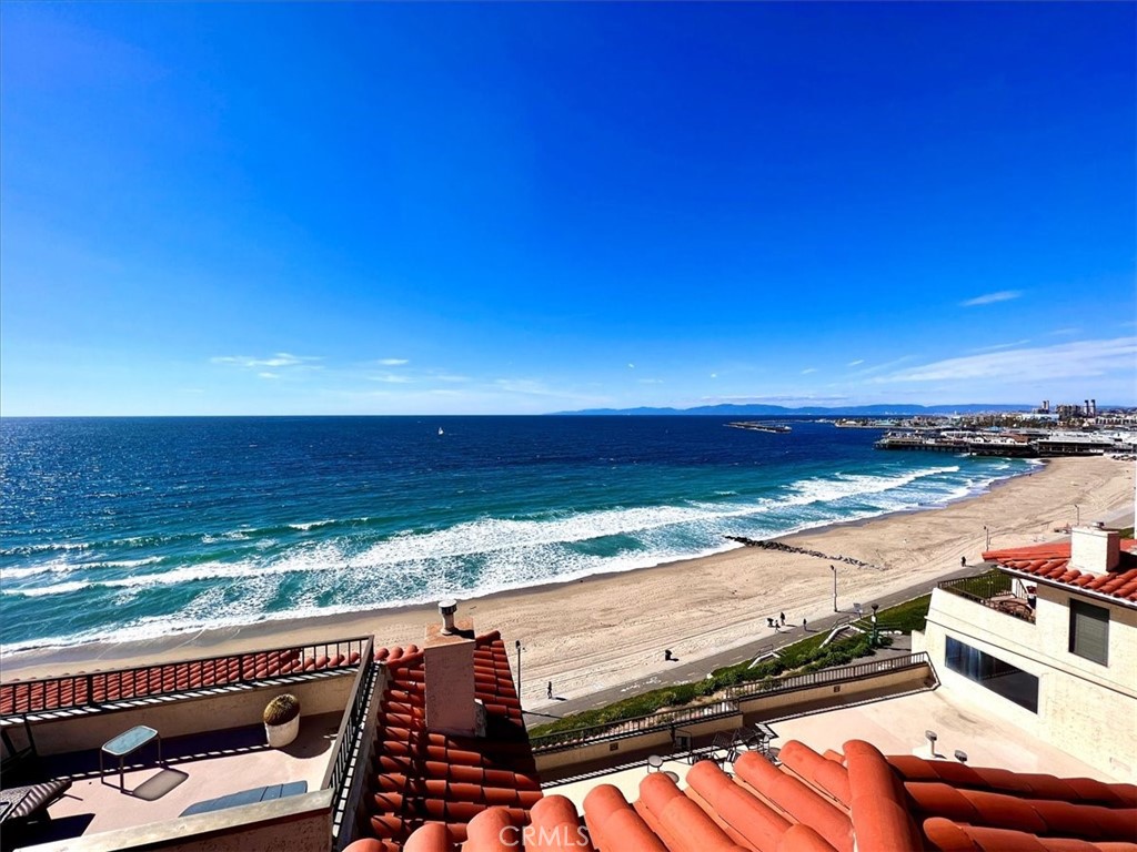 555 Esplanade, Unit 518 Redondo Beach, CA 90277 - Photo 59 of 73 a view of an ocean from a balcony