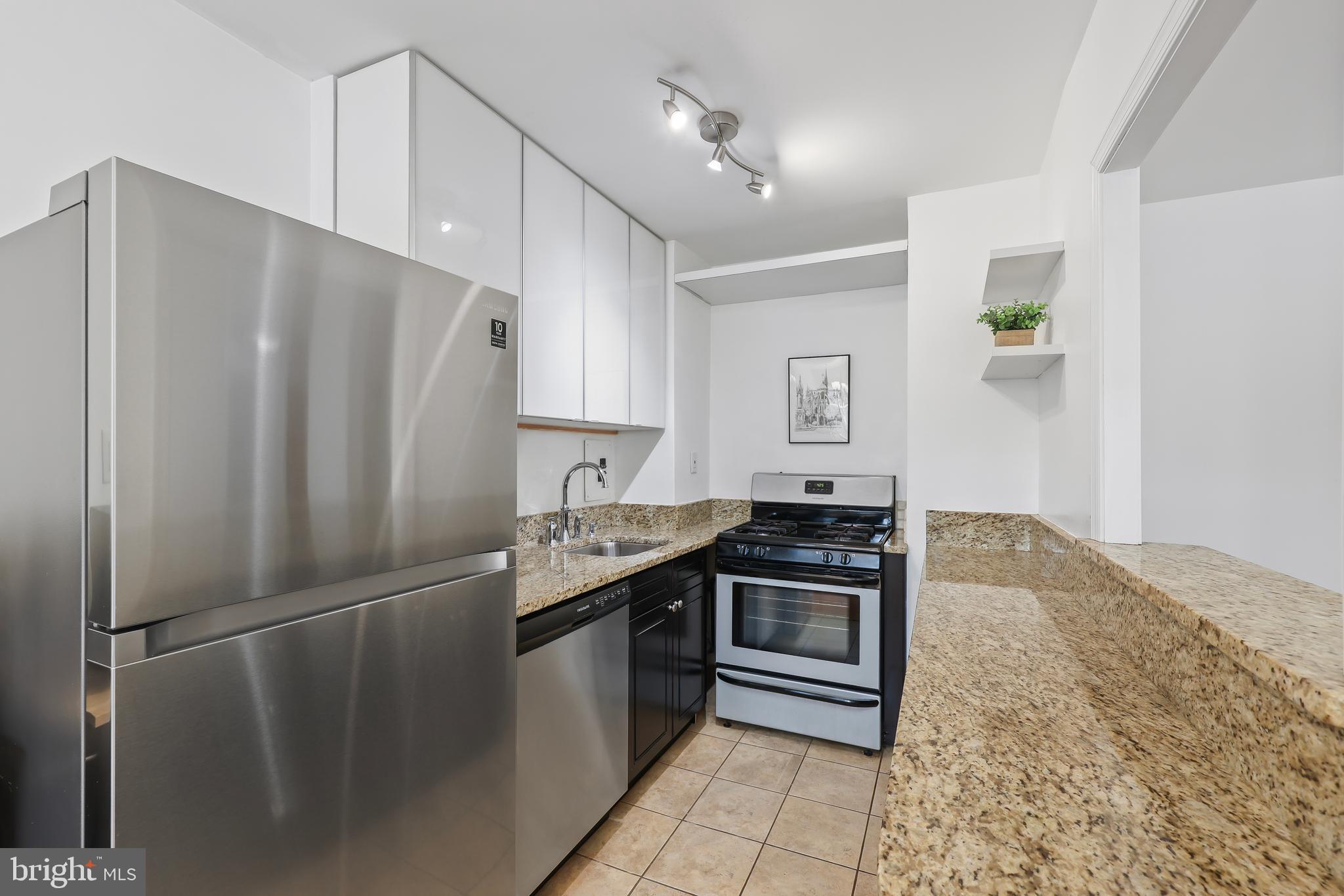 1200 South Arlington Ridge Road, Unit 408 Arlington, VA 22202 - Photo 11 of 32