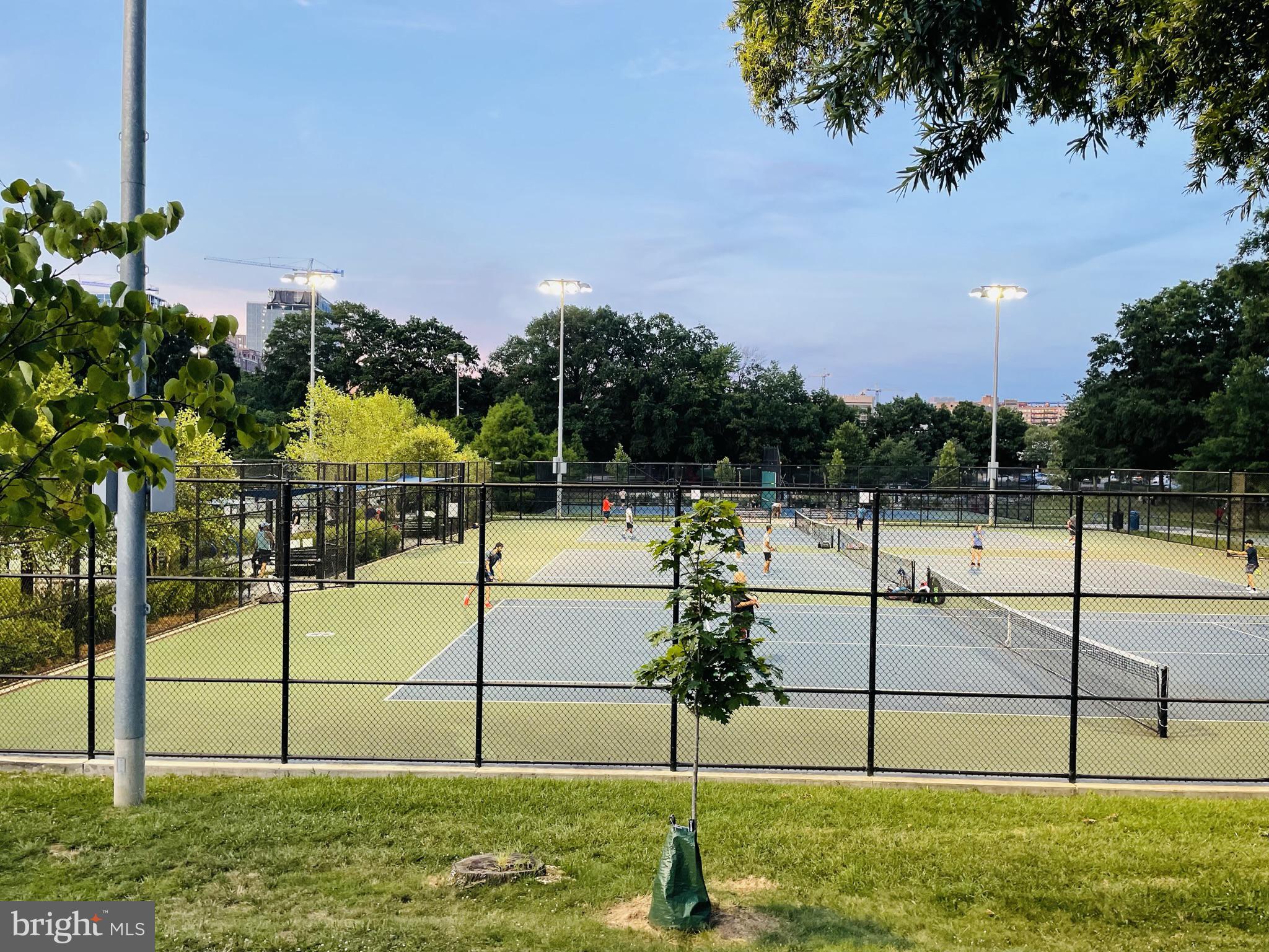 1200 South Arlington Ridge Road, Unit 408 Arlington, VA 22202 - Photo 23 of 32
