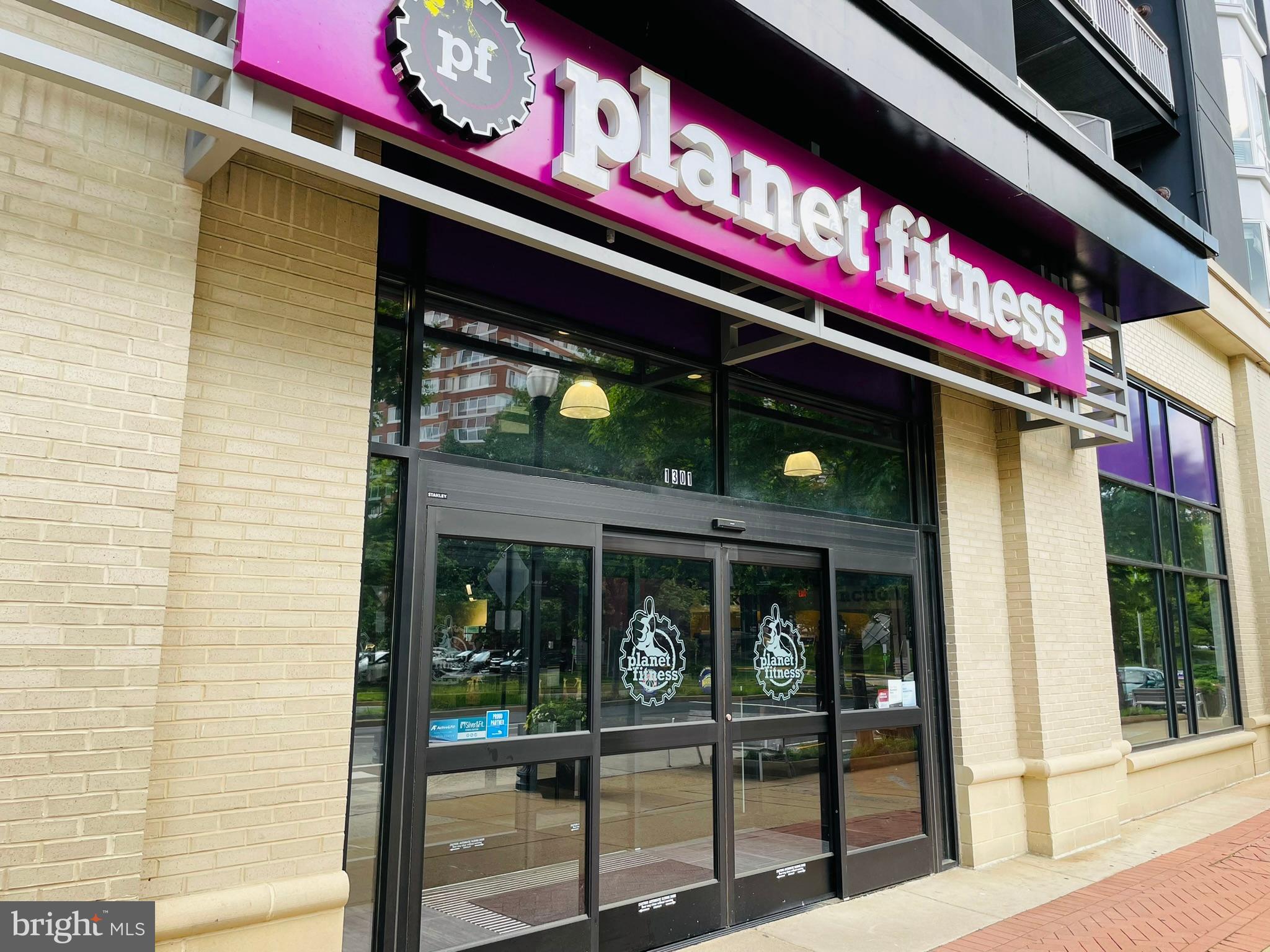 1200 South Arlington Ridge Road, Unit 408 Arlington, VA 22202 - Photo 27 of 32