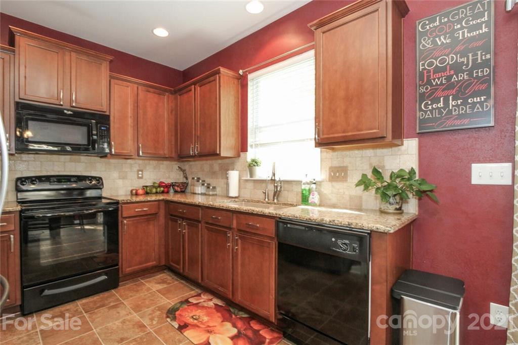 11128 Greenhead View Road Charlotte, NC 28262 - Photo 8 of 26 Gallery Image 8