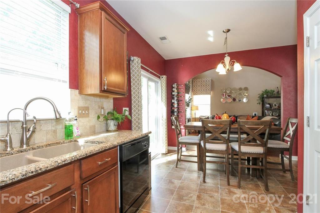 11128 Greenhead View Road Charlotte, NC 28262 - Photo 9 of 26 Gallery Image 9