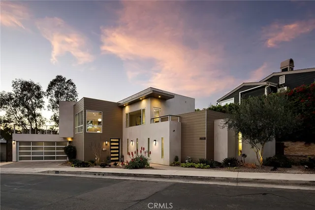 $3,585,000 | 234 West Avenida San Antonio, San Clemente, CA 92672