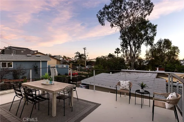 $3,295,000 | 234 West Avenida San Antonio, San Clemente, CA 92672