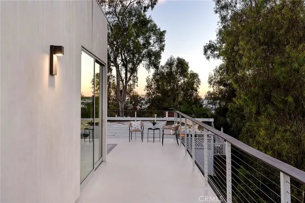 $3,295,000 | 234 West Avenida San Antonio, San Clemente, CA 92672