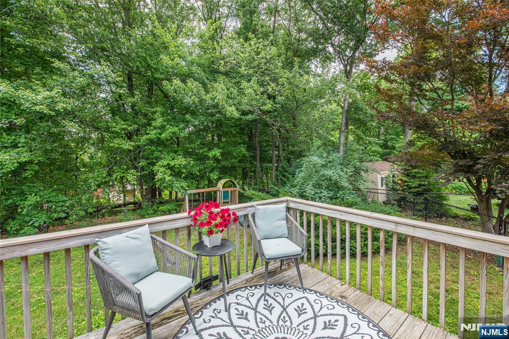 101 Rolling Ridge Road West Milford, NJ 07480 - Photo 30 of 33
