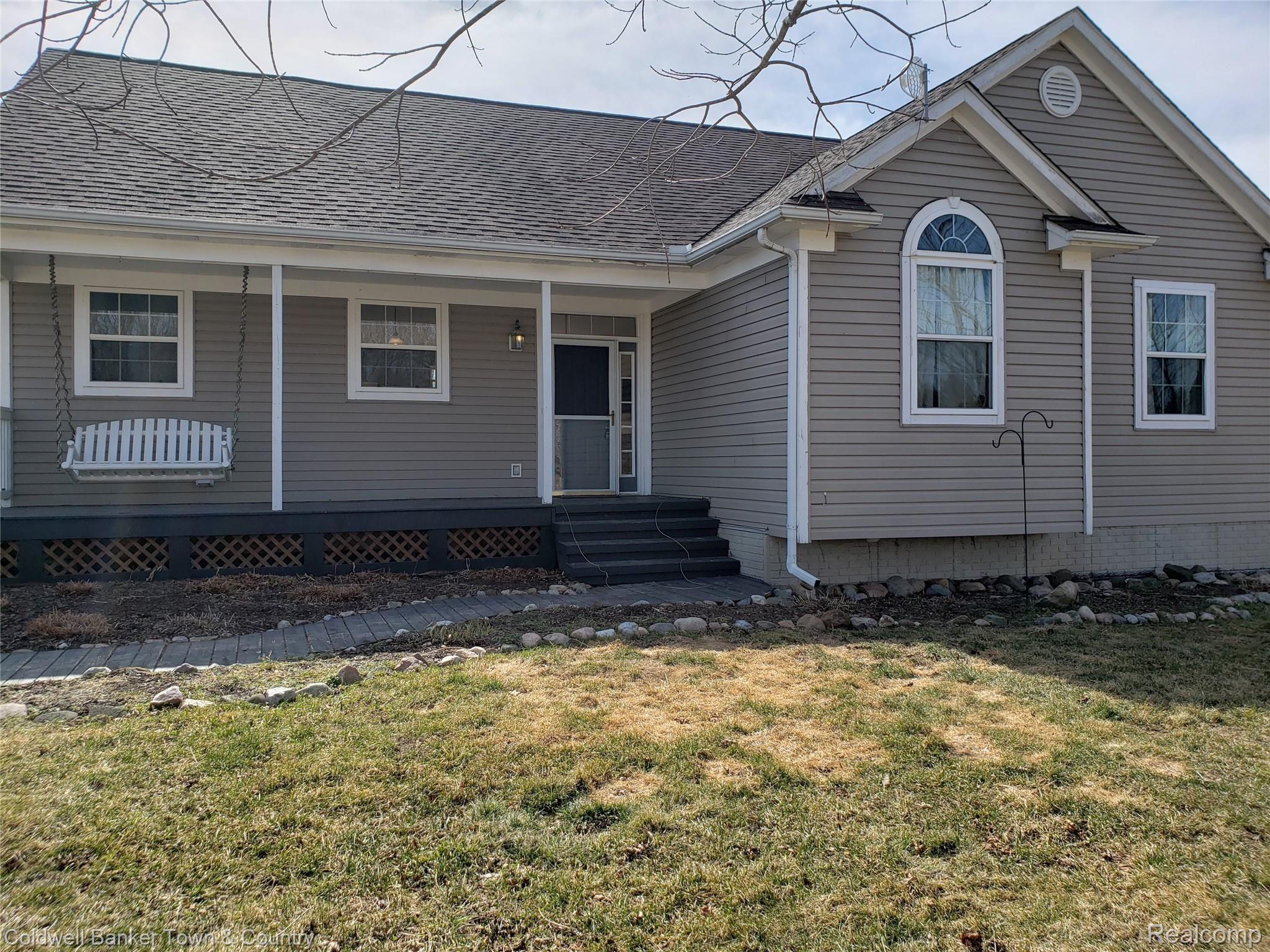 11261 West Iosco Road Webberville, MI 48892 - Photo 1 of 14 11261 Iosco Rd