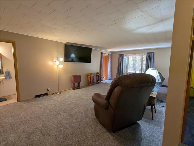 $139,000 | 511 North 2nd Street, Hiawatha, KS 66434