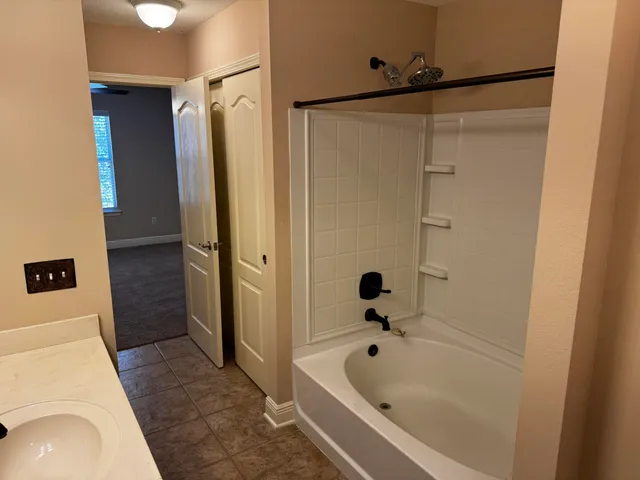 $267,000 | 2176 Hadleigh Hills Court, Navarre, FL 32566