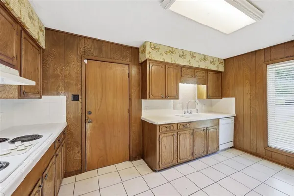 $184,900 | 8600 Friartuck Drive, Orange, TX 77632