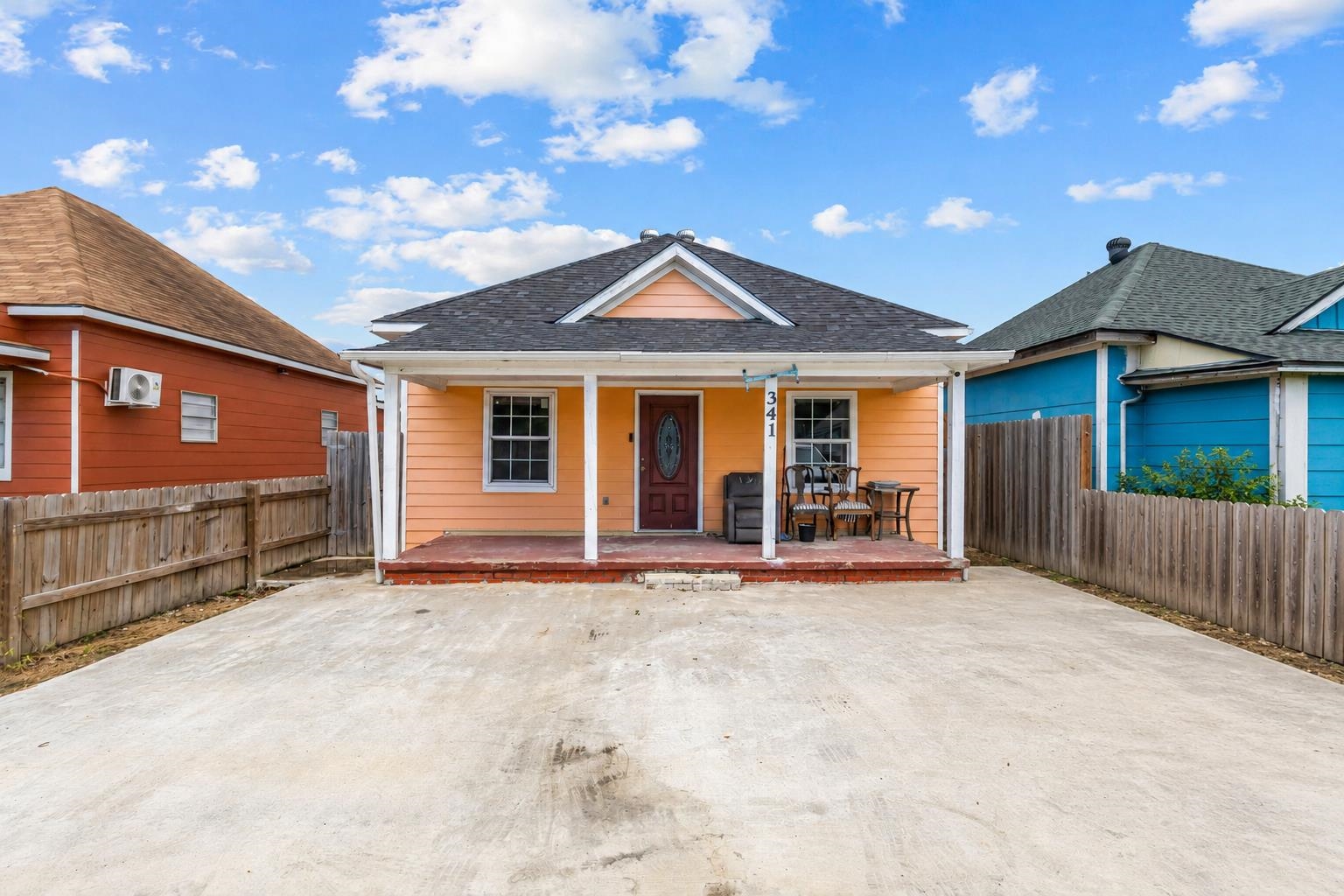 341 12th Street Port Arthur, TX 77640 - Photo 1 of 18