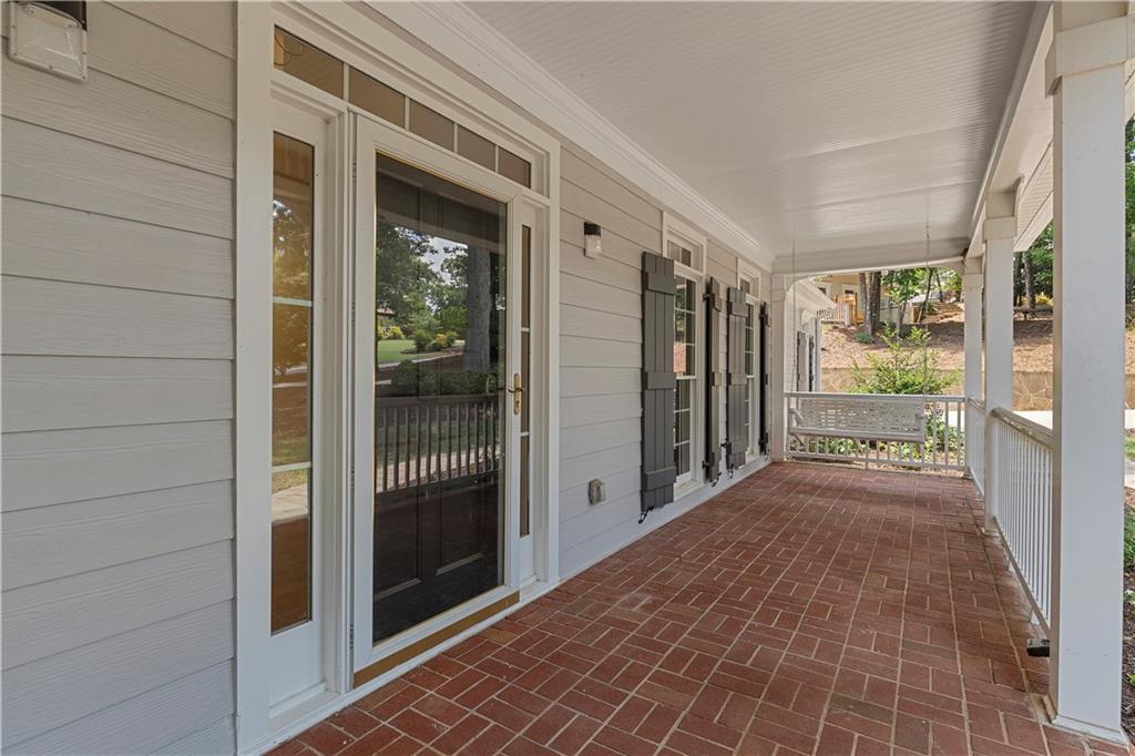 8965 Laurel Way Alpharetta, GA 30022 - Photo 5 of 79