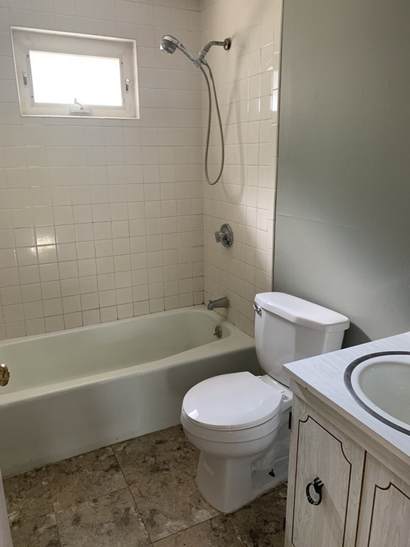 34 3rd Street, Unit B Webster, MA 01570 - Photo 7 of 12 Gallery Image 7