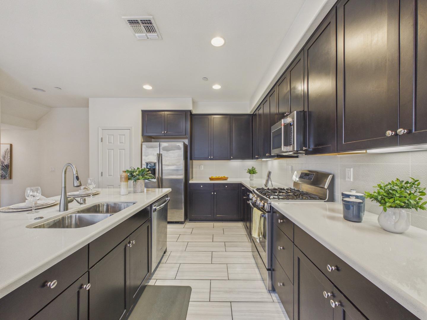 1575 Bleecker Street Milpitas, CA 95035 - Photo 8 of 28