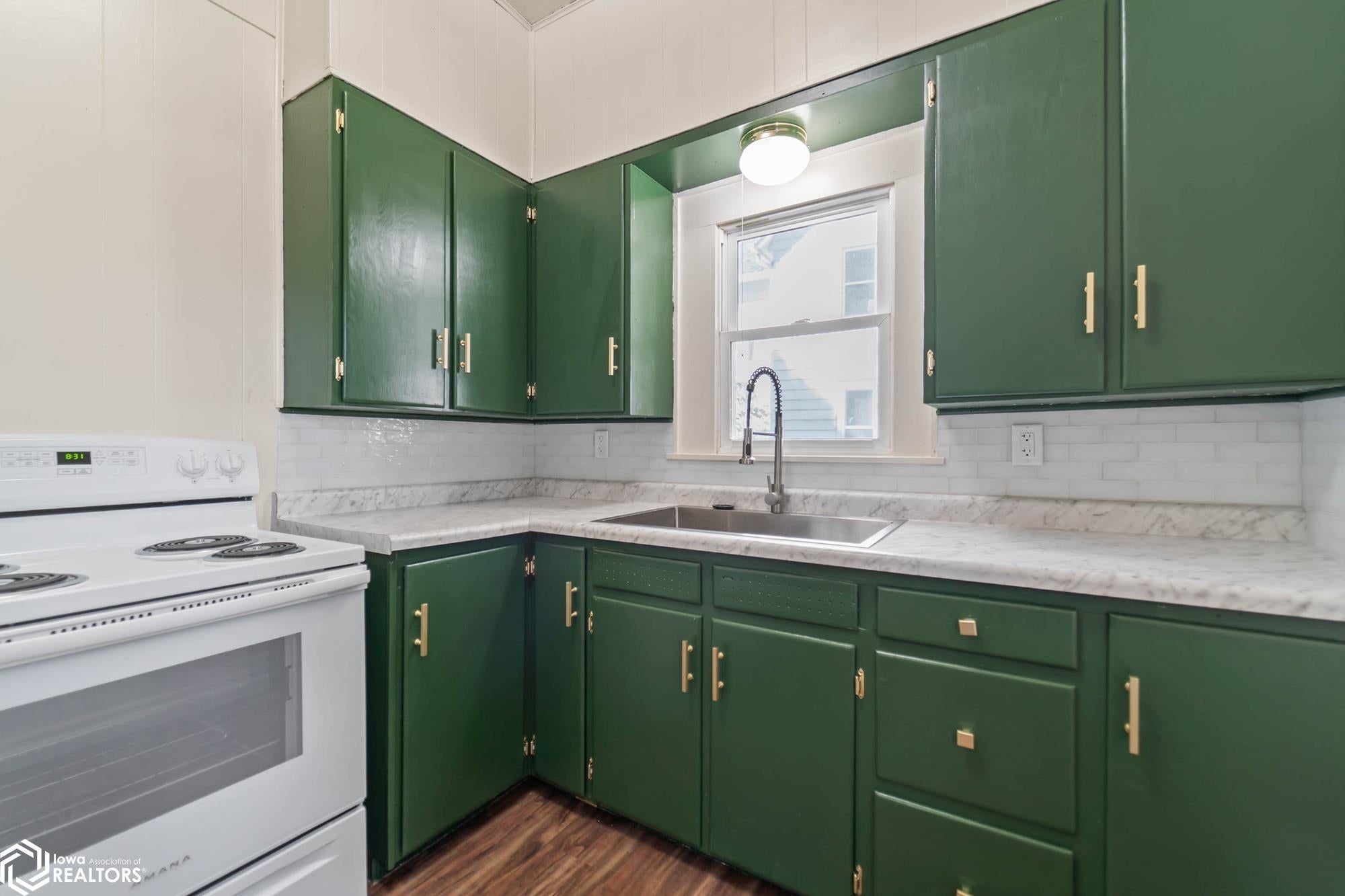 419 4th Street Colo, IA 50056 - Photo 5 of 26 Gallery Image 5