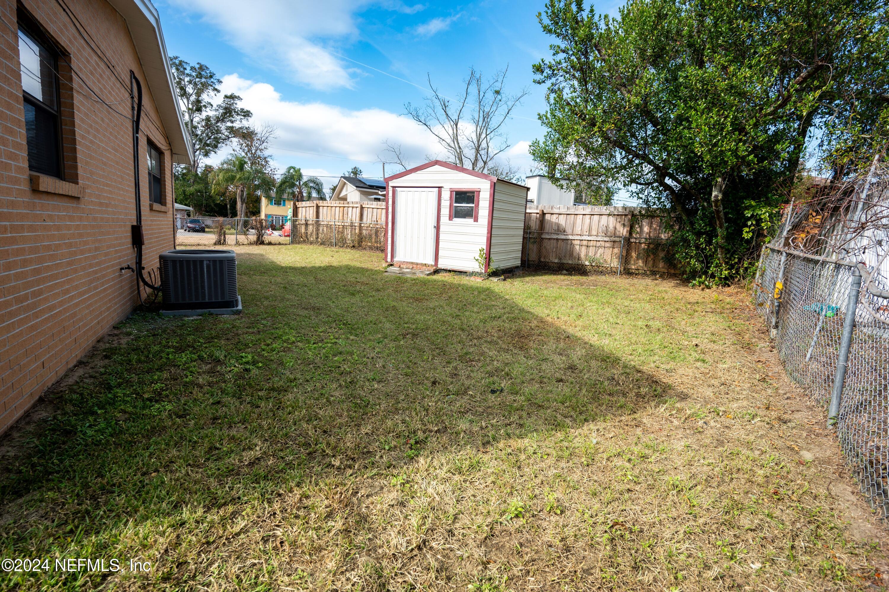 1195 Pecan Cove Jacksonville, FL 32221 - Photo 8 of 54 1150 Pecan Cove- pic 13