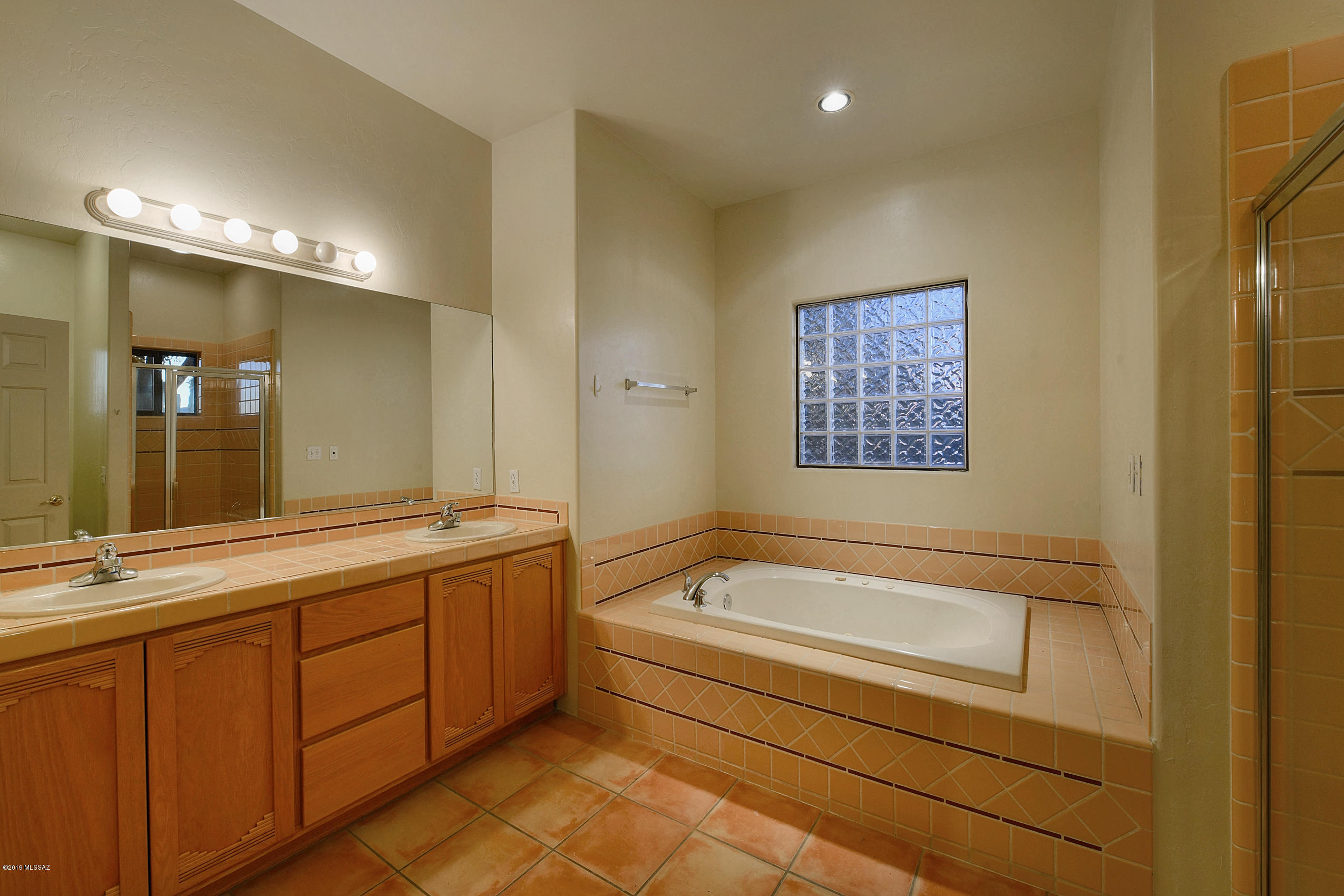 3553 North Grannen Road Tucson, AZ 85745 - Photo 14 of 40