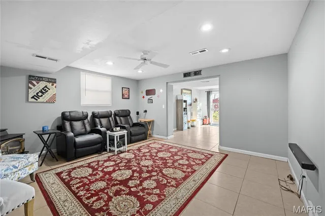 $279,400 | 324 Breckenridge Drive, Belleville, IL 62221