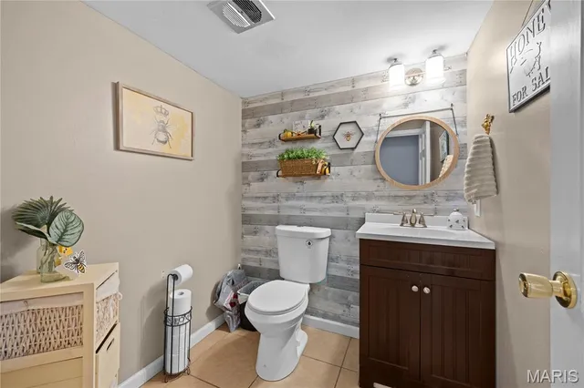 $279,400 | 324 Breckenridge Drive, Belleville, IL 62221