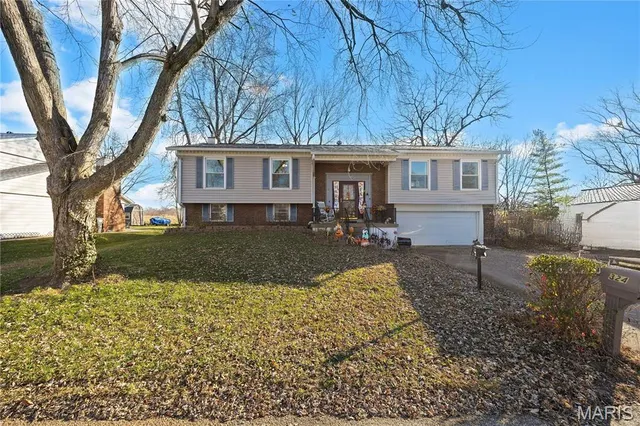 $279,400 | 324 Breckenridge Drive, Belleville, IL 62221