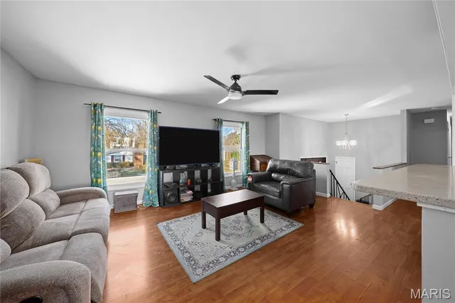 $279,400 | 324 Breckenridge Drive, Belleville, IL 62221