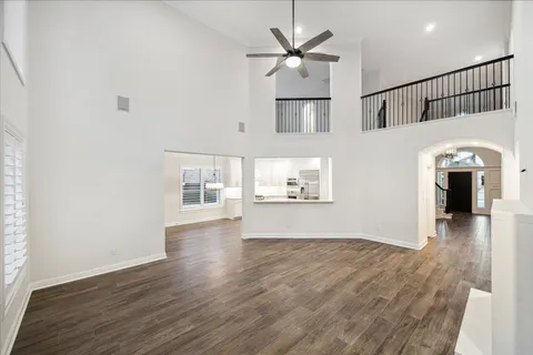 $925,000 | 6211 Alameda Point Lane, Houston, TX 77041