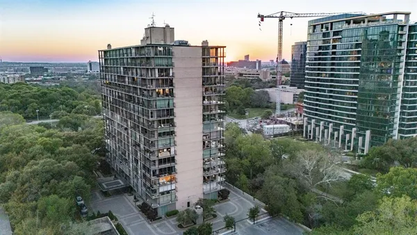 $735,000 | 3310 Fairmount Street, Unit 6D, Dallas, TX 75201