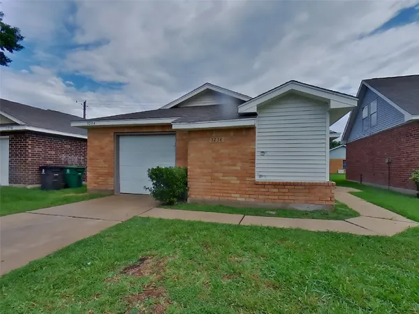 $1,599 | 3234 Kelling Street, Houston, TX 77045