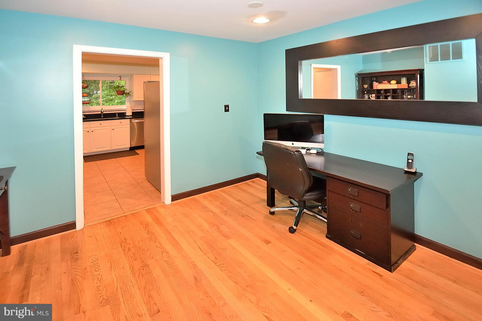 11970 Greywing Court Reston, VA 20191 - Photo 8 of 30 Dining Room