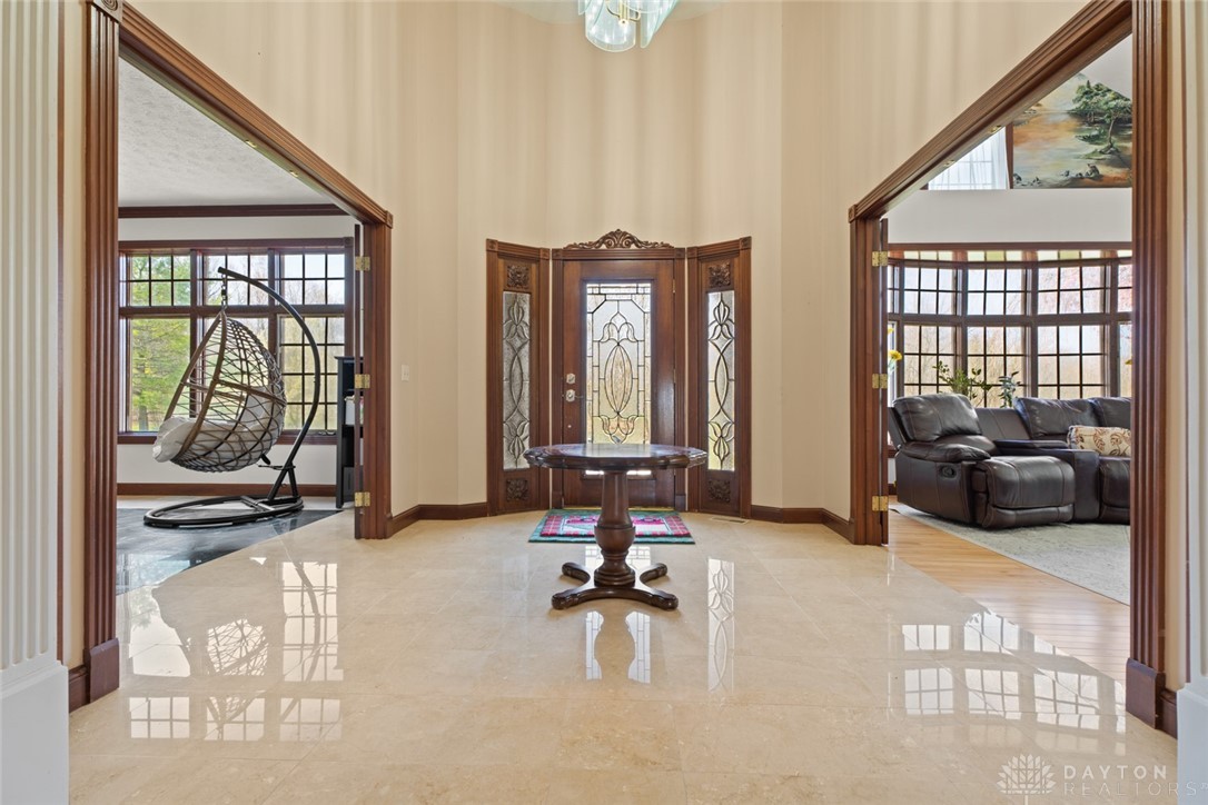1704 River Ridge Drive Spring Valley, OH 45370 - Photo 5 of 53 Entry inside